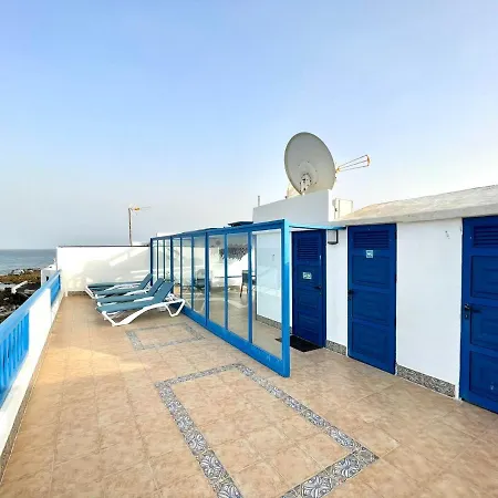 Timanfaya Two Bedroom Apartment With Sea Views In Punta Mujeres Apartamento Punta Mujeres