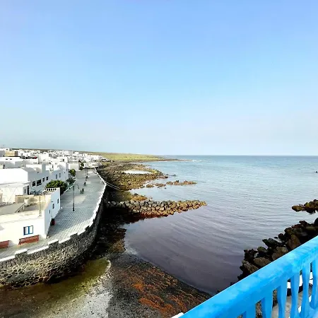 Apartment Timanfaya Two Bedroom Apartment With Sea Views In Punta Mujeres *