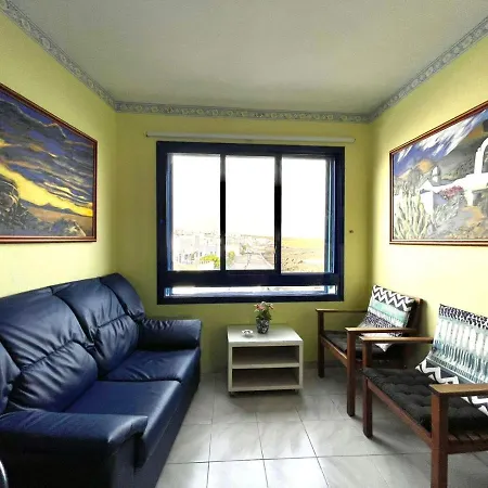 Timanfaya Two Bedroom Apartment With Sea Views In Punta Mujeres